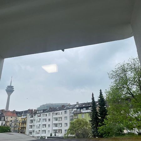 Cozy Apartment City Nightlife Düsseldorf Exteriör bild